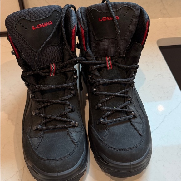 Lowa Renegade GTX Mid Boots - Black and Gray